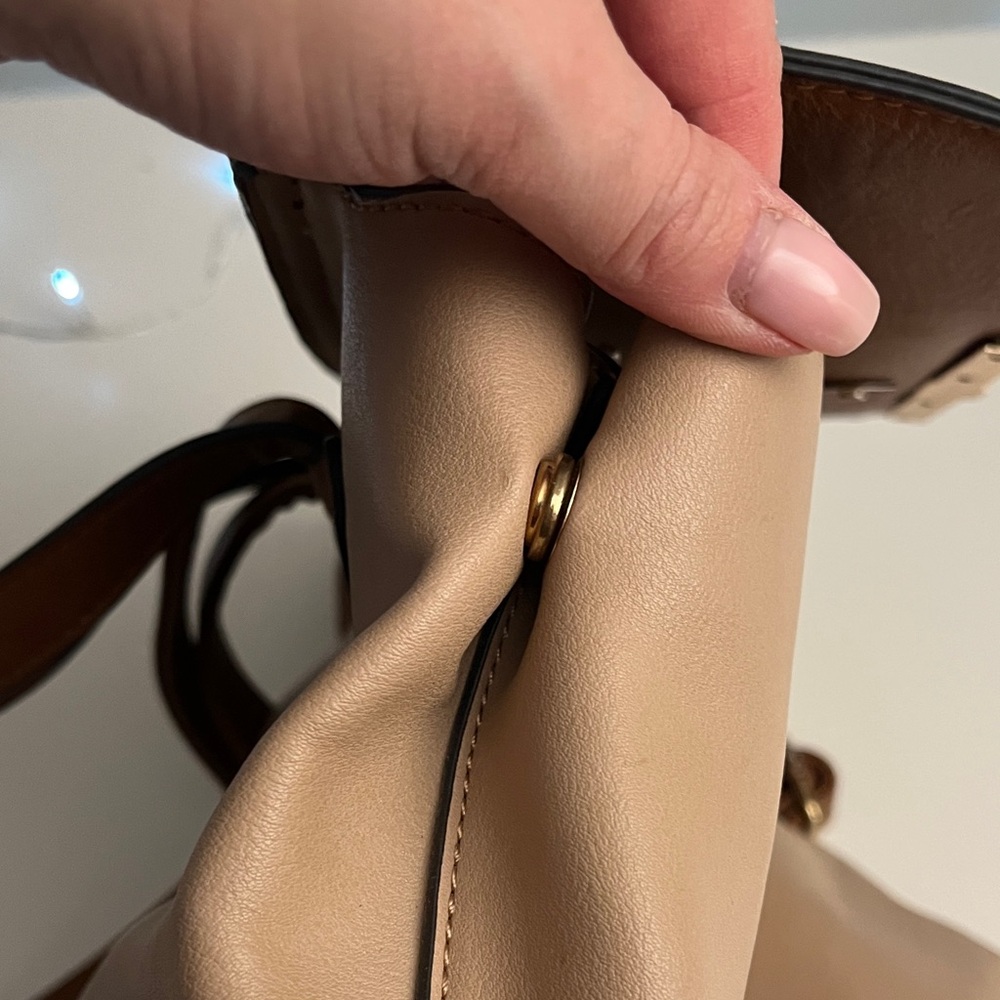 Elegant Tan and Brown Women's Bag - Picture 11 of 16